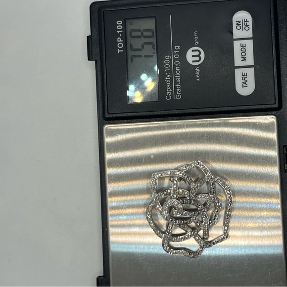 Sterling silver diamond rose flower brooch pin - Picture 14 of 14